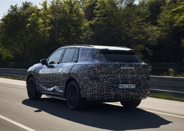 Bmw’s hydrogen dream: The x5 that runs on water and thrills battery haters